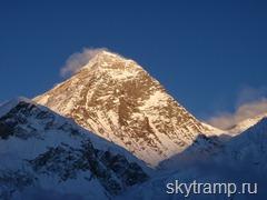 160 Sunset, Everest